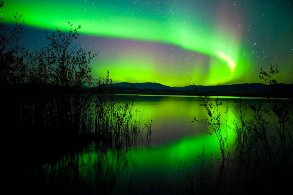 yukon-northern-lights-1600px