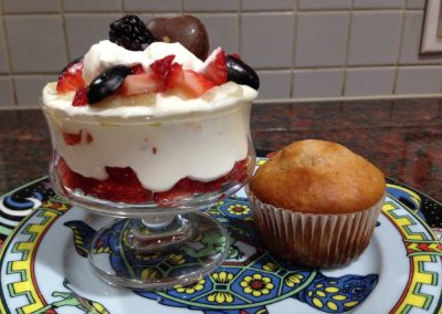 Muffin, Fruit & Yogurt