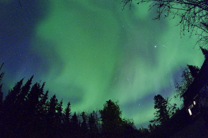 A Night to Remember: The Aurora Borealis Over Hidden Valley B&B